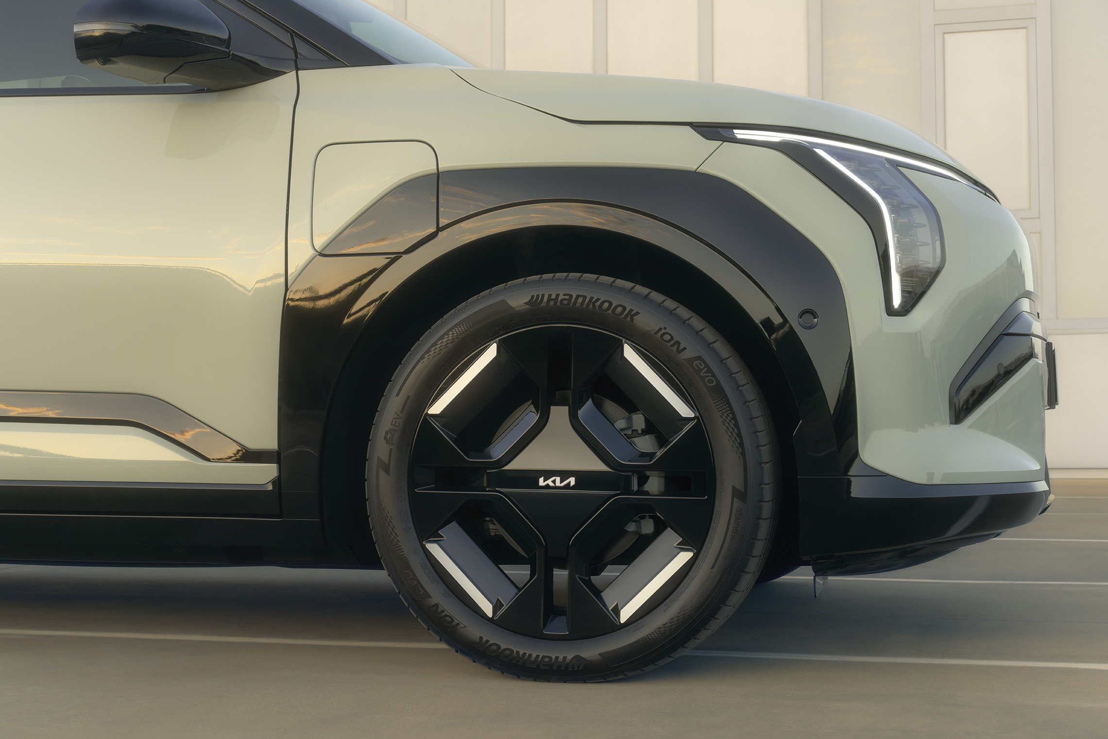 Kia EV 3 wheel